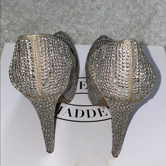 Steve Madden Dyvinal Platform Pumps - Picture 4 of 6